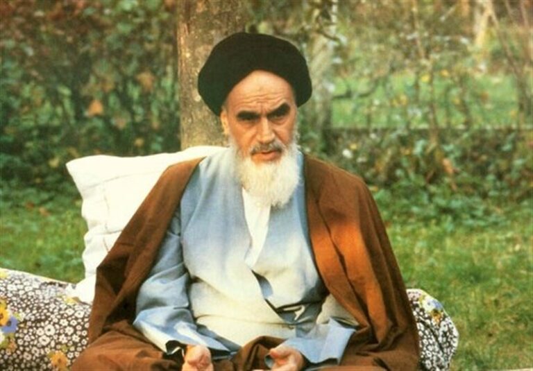 ارادت شاعران هندی به امام خمینی(ره) و انقلاب اسلامی؛ قبله اسلام را پیر جماران بود امام