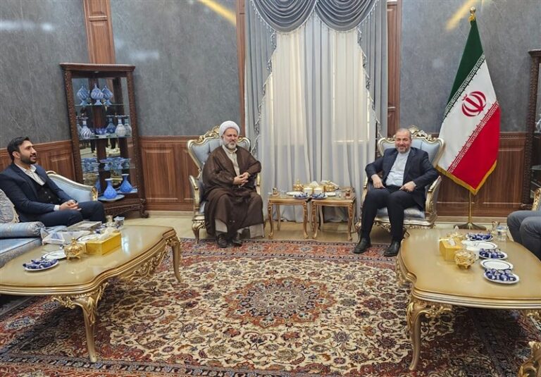 تأکید بر گسترش ارتباطات دانشگاه باقرالعلوم (ع) با مراکز علمی و دانشگاههای عراق