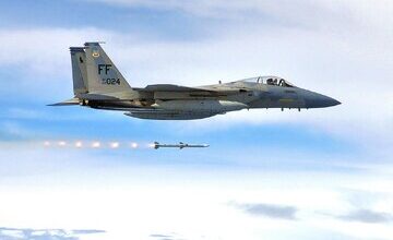 جنگنده آمریکایی راهی عربستان‌سعودی می‌شود!/ عکس