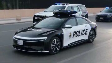 ماشین پلیس جدید عربستان / یک خودروی لوکس و مدرن / عکس