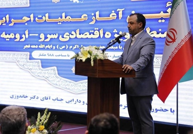 وزیر اقتصاد: زمان ترخیص کالاها به ۵ ماه افزایش یافت/ مساعدت مالیاتی برای مودیان خوش حساب