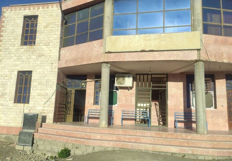 گزارش برگزیده های ایران از بیانگیزگی و نبود امکانات آموزشی در مناطق محروم/ دانشجویان دانشگاه آزاد بشاگرد کمتر از نصف شدند