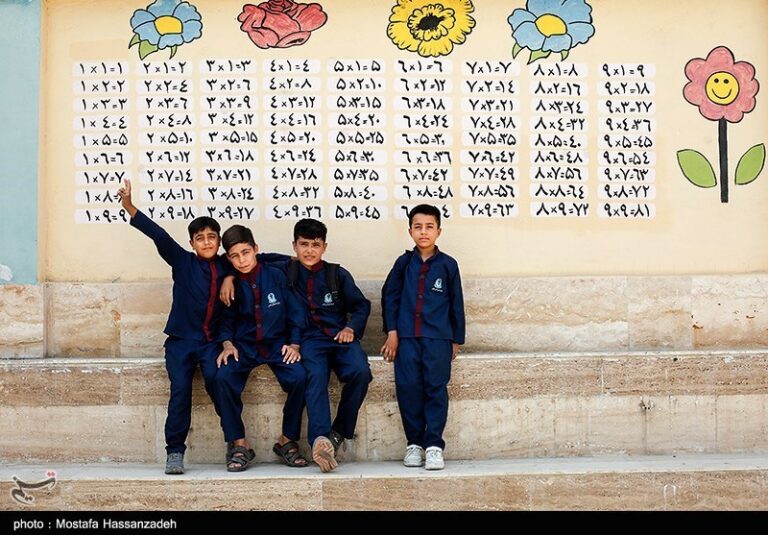 آغاز سال تحصیلی از “مهر” به “شهریور” تغییر میکند؟!