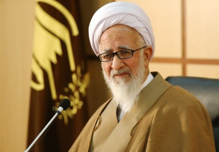 آیتالله جوادی آملی: “وعده صادق” طلیعه فتح است
