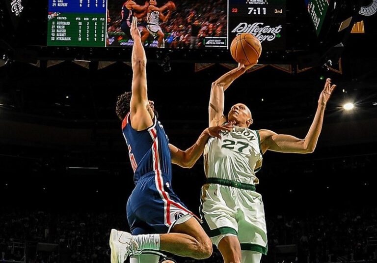ردهبندی فصل قانونی و برنامه پلیآف NBA