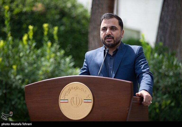 زارعپور: ماهوارههای متعددی در حال ساخت و آماده پرتاب داریم