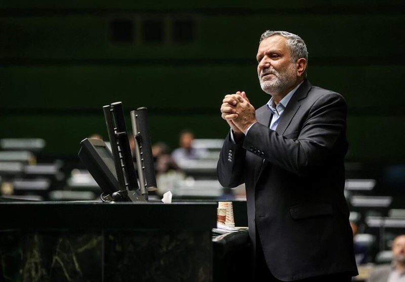 علت عدم حضور وزیر کار در مجلس چه بود؟