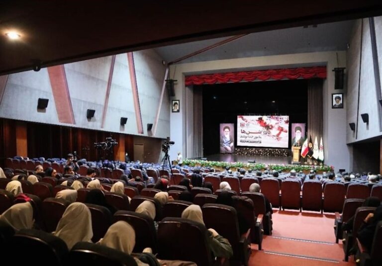 همایش «شنها مامور خدا بودند» برگزار شد