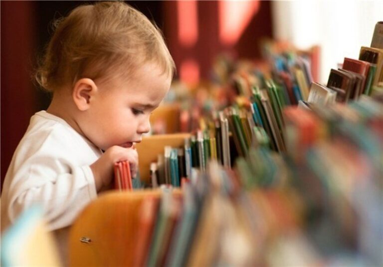 چرا ترجمهها در حوزه کودک و نوجوان بر تألیف پیشی گرفت؟