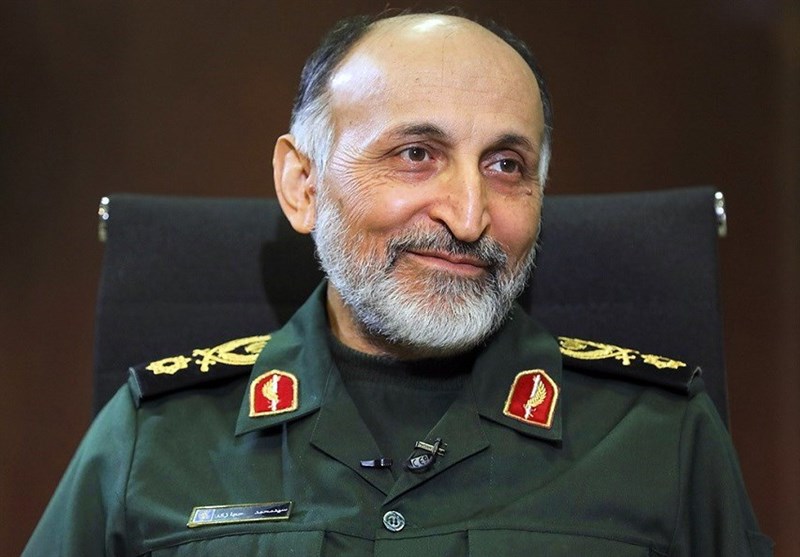 کتاب «سربلند میدان» برای سومین بار تجدید چاپ شد