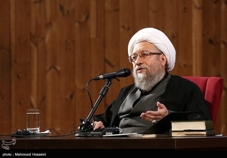 آملی: تلاش مستمر از ویژگیهای بارز آیتالله رئیسی بود