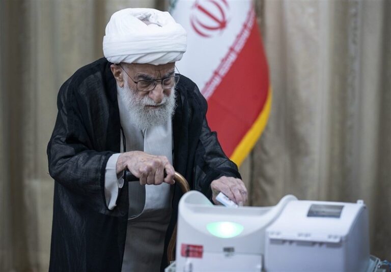 آیتالله جنتی در انتخابات شرکت کرد