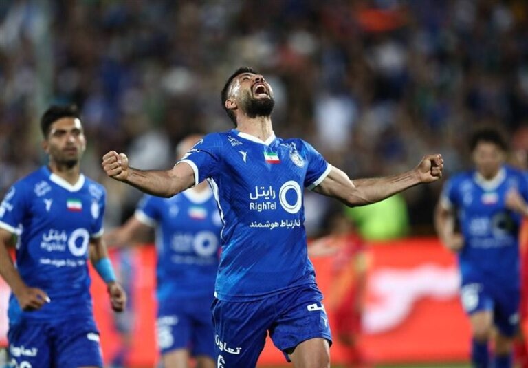 استقلال ۳ امتیاز بیشتر از پرسپولیس گلمحمدی گرفته است!