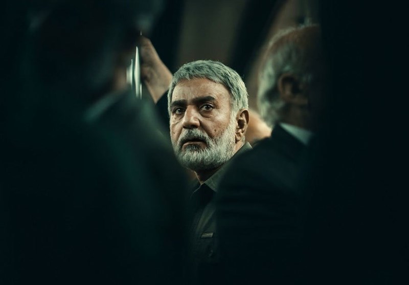 بادیگارد، طلا و مس با مصلحت در آخر هفته تلویزیون