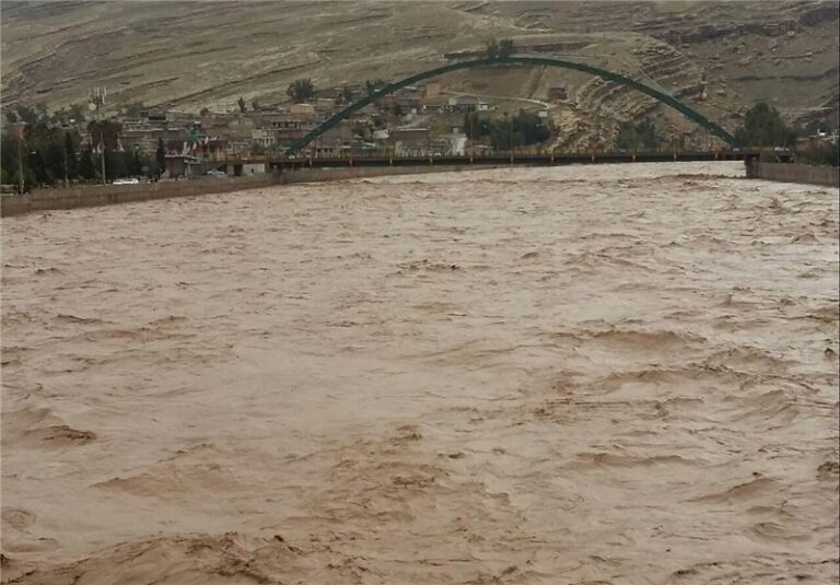بارشهای سیلآسا در لرستان/ هشدار تخلیه روستای کمندان