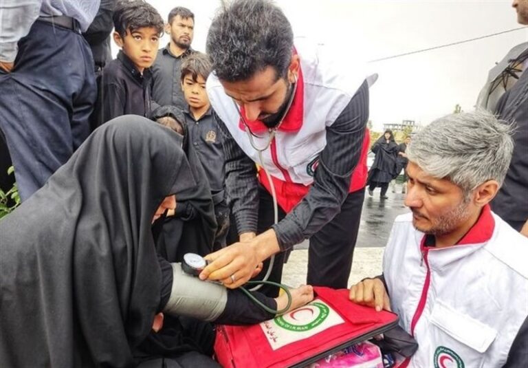 بیش از ۱۰۰۰ نفر از خدمات امدادی هلال احمر بهرهمند شدند