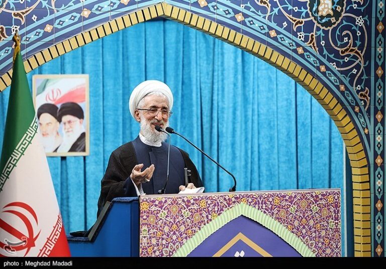 تبلیغات پرحجم قدرتهای بزرگ به وسیله دانشجویان غرب رنگ باخت