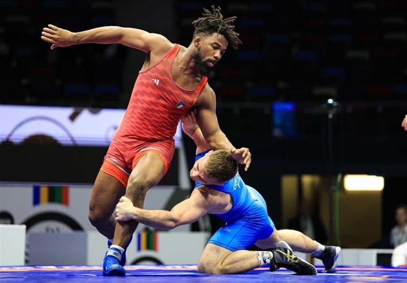 تشویق چامیزو از سوی میزبان و صعود با کامبک تماشایی