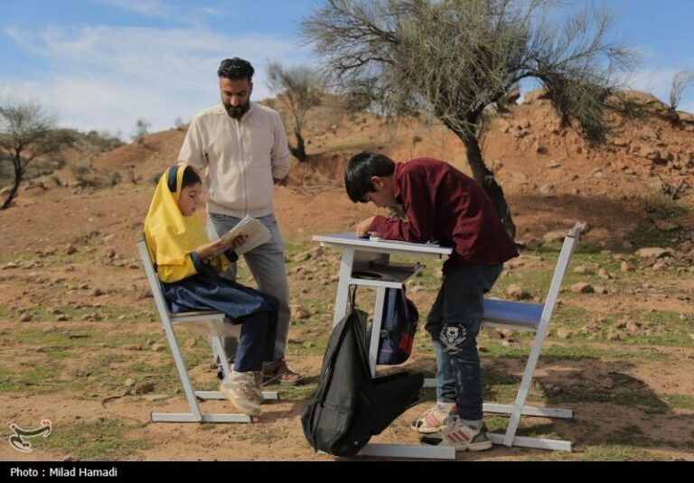 تشکیل گروه جهادی “معلمان منتظر” برای حمایت از دانشآموزان