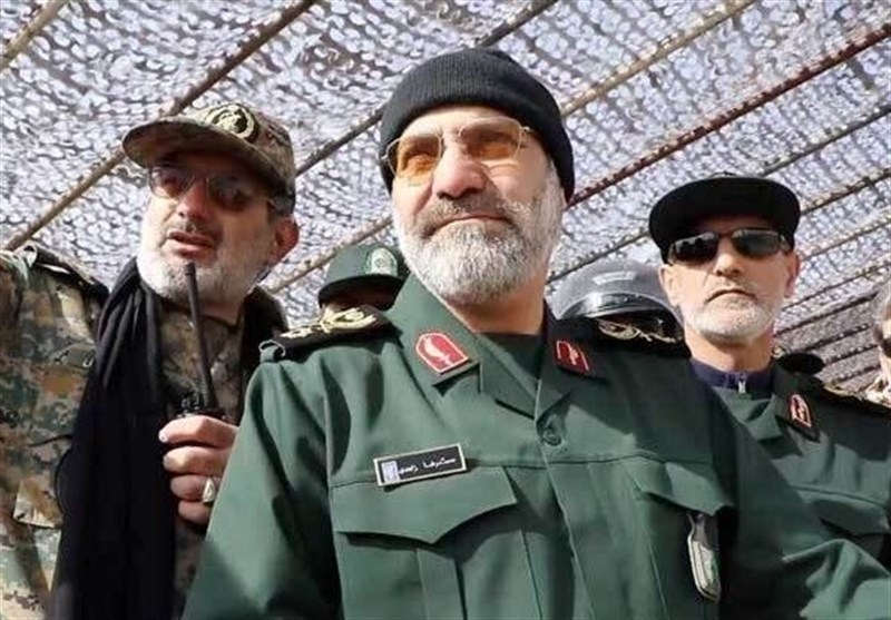 تصویری دیده نشده از شهید زاهدی در کنار حاج قاسم و شهید کاظمی