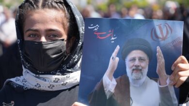 تهران در عزای “شهید خدمت” یکپارچه سیاه شد