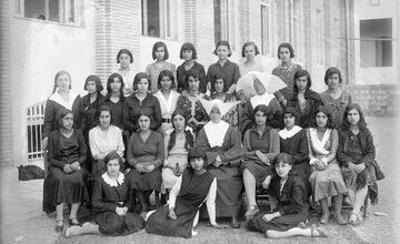 تهران قدیم | دبیرستان دخترانه در تهران ۹۰ سال پیش و قوانین جدید امتحان نهایی/ عکس