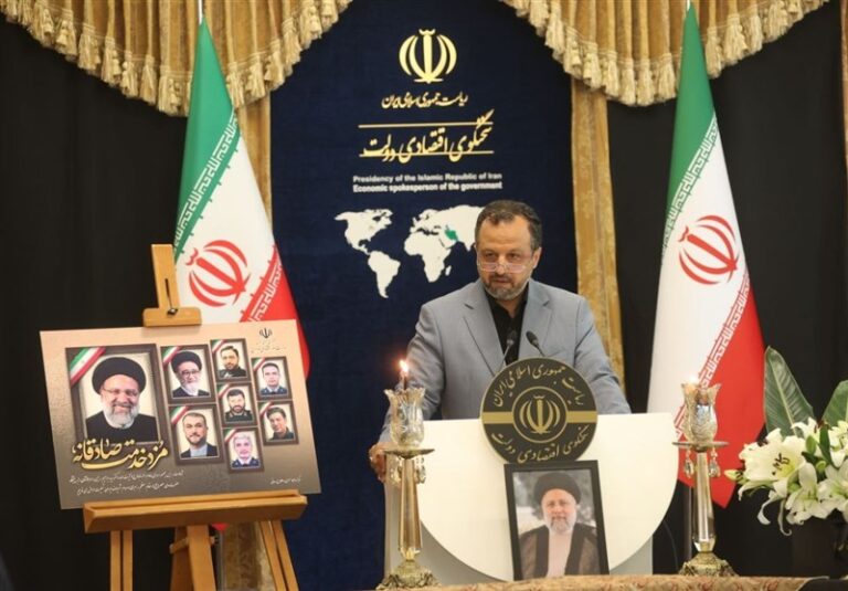 خاندوزی: ۶.۵ میلیون نفر از خط فقر در ایران خارج شدهاند