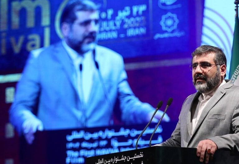 رهبران حکیم انقلاب دوگانههای ساختگی را حذف کردند