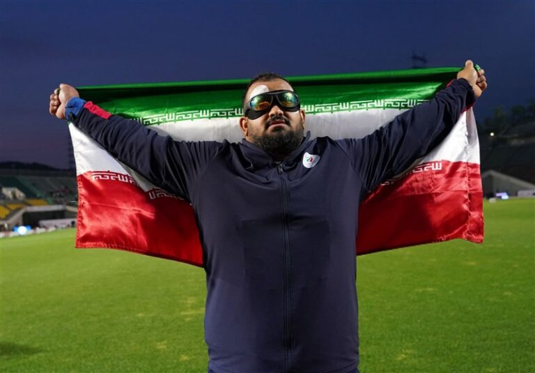 رکوردشکنی علیپور، کسب سهمیه پارالمپیک و اولین طلای ایران