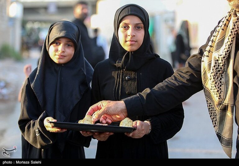 ستاد اربعین تهران سفر زائران حسینی را تسهیل کند