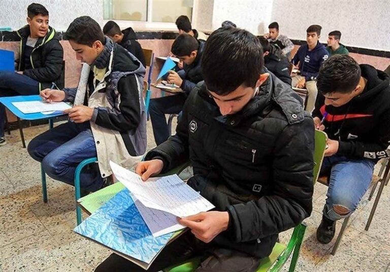 سردرگمی دانشآموزان با ادامه اخلال برای دریافت کارت امتحانات
