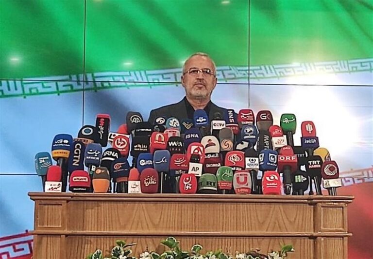 مراجعه ۳۷ نفر به ستاد انتخابات و ثبتنام قطعی ۷ نفر