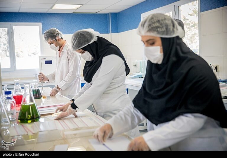 مردم ۷۰ درصد هزینههای آزمایشگاهی را از جیب پرداخت میکنند