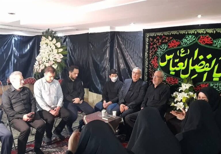 نقش شهید امیرعبداللهیان در تامین واکسن کرونا در روزهای سخت