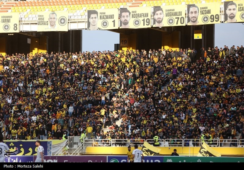 هوادار خاطی سپاهان ۱۰ سال محروم شد