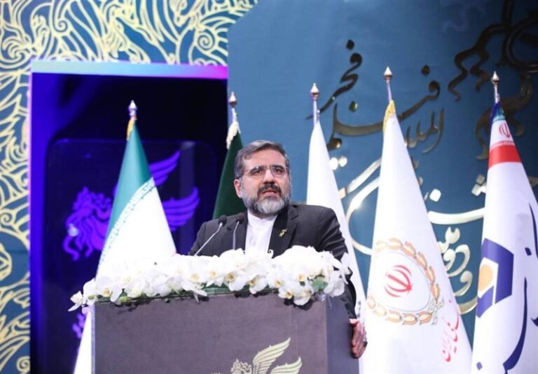 وزیر ارشاد: اجازه پخش فیلم قبل از مجوز را نمیدهم