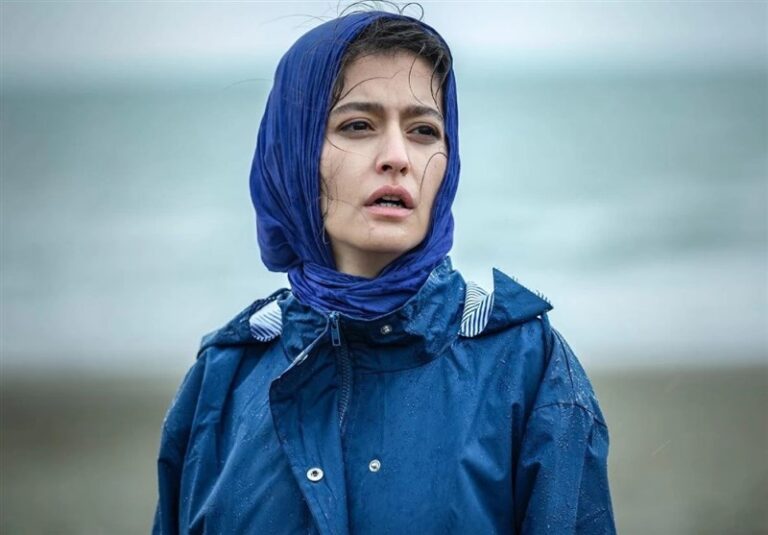پردیس احمدیه با نقش «گردآفرید» به صحنه تئاتر برمیگردد