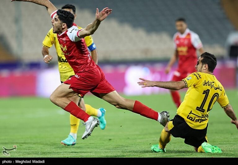 چرا پرسپولیس مقابل سپاهان موفق به گلزنی نشد؟