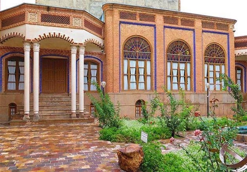 کتابی که معماری دههها تهران را روایت میکند