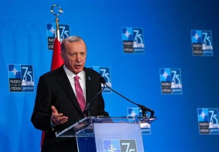 اردوغان: ترکیه همکاری ناتو با اسرائیل را تحمل نمیکند