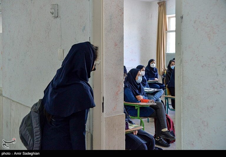 برخی مدارس از دانشآموزان با نمرات ضعیف ثبتنام نمیکنند!