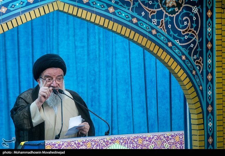 خاتمی: رئیسجمهور منتخب از دوگانه تعهد و تخصص پرهیز کند