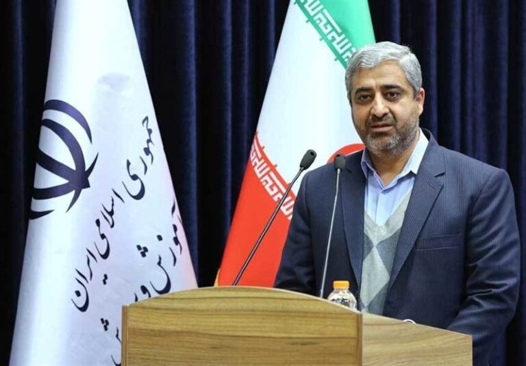 رسالت اصحاب هنر آشنا کردن دانشجویان غرب با امام حسین است
