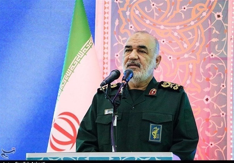 سلامی:اگر لازم باشد در حمایت از مسلمانان شمشیر میکشیم