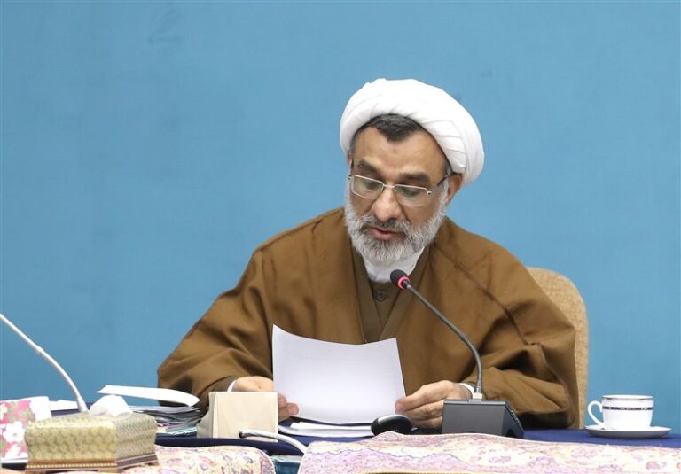 سند اسلامی شدن دانشگاهها در این دوره با جدیت پیگیری شد