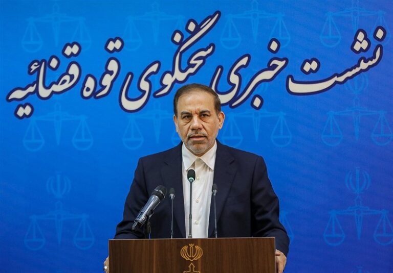 شکایت ۳۳۰۰ نفر از آمریکا برای ترور شهید سلیمانی