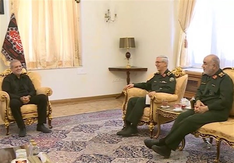 فرماندهان نیروهای مسلح با رئیسجمهور منتخب دیدار کردند