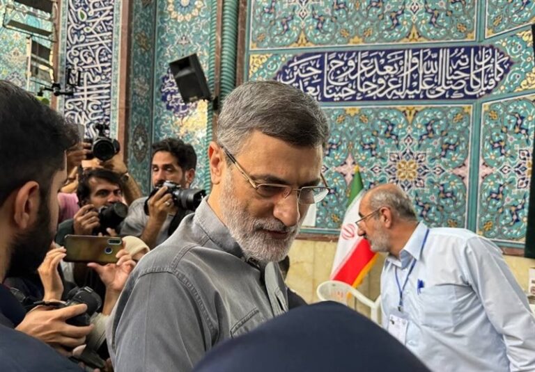 قاضیزاده:مردم با قوت در انتخابات شرکت کنند و رای بدهند