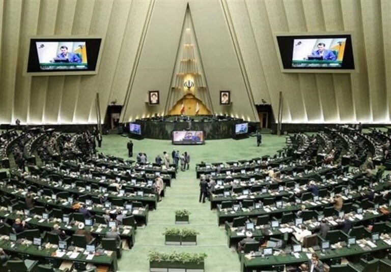 مجلس یکشنبه و سهشنبه جلسه ندارد/ تغییر برنامههای پارلمان