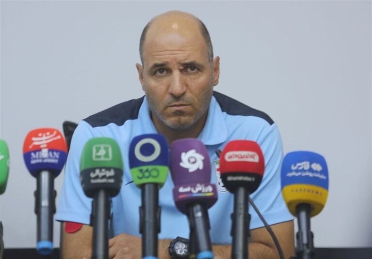 نادری: خودمان را با فوتبال چمنی مقایسه نمیکنیم